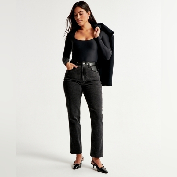 Abercrombie & Fitch Curve Love Mixed Fabric Ankle Straight Ultra High Rise in 18 - Picture 1 of 10
